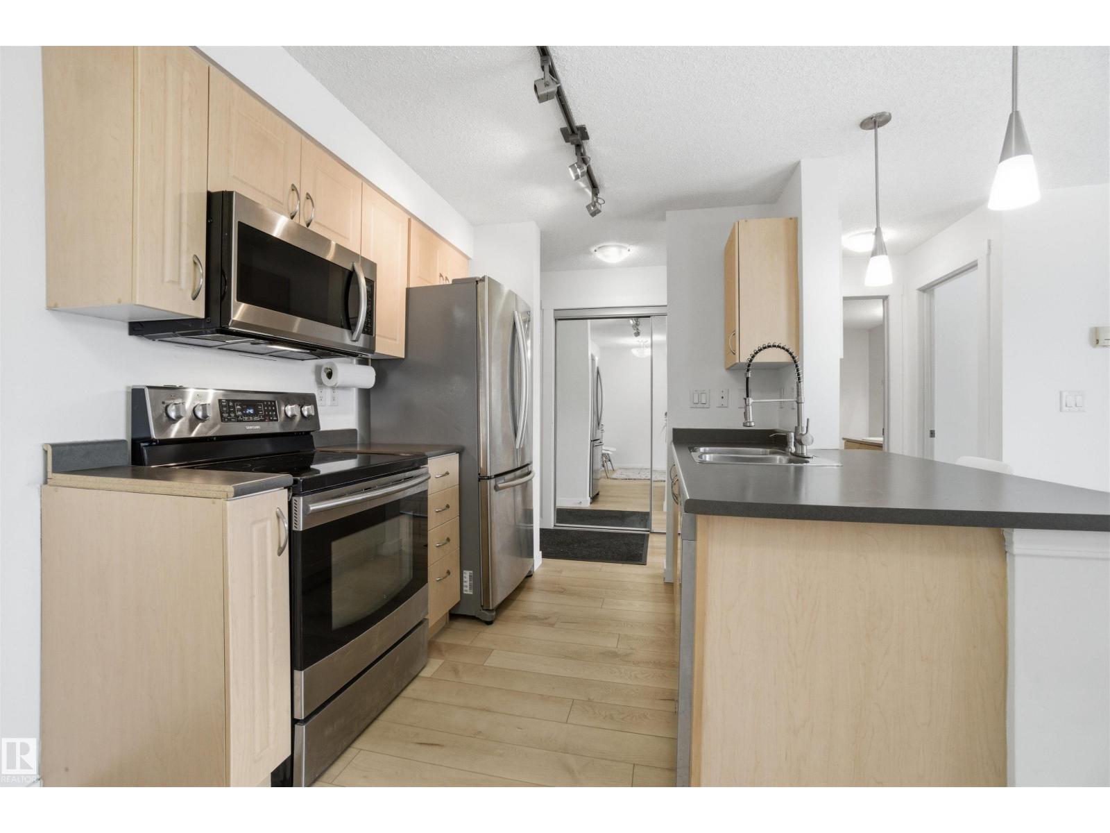 #203 13908 136 ST NW, Edmonton