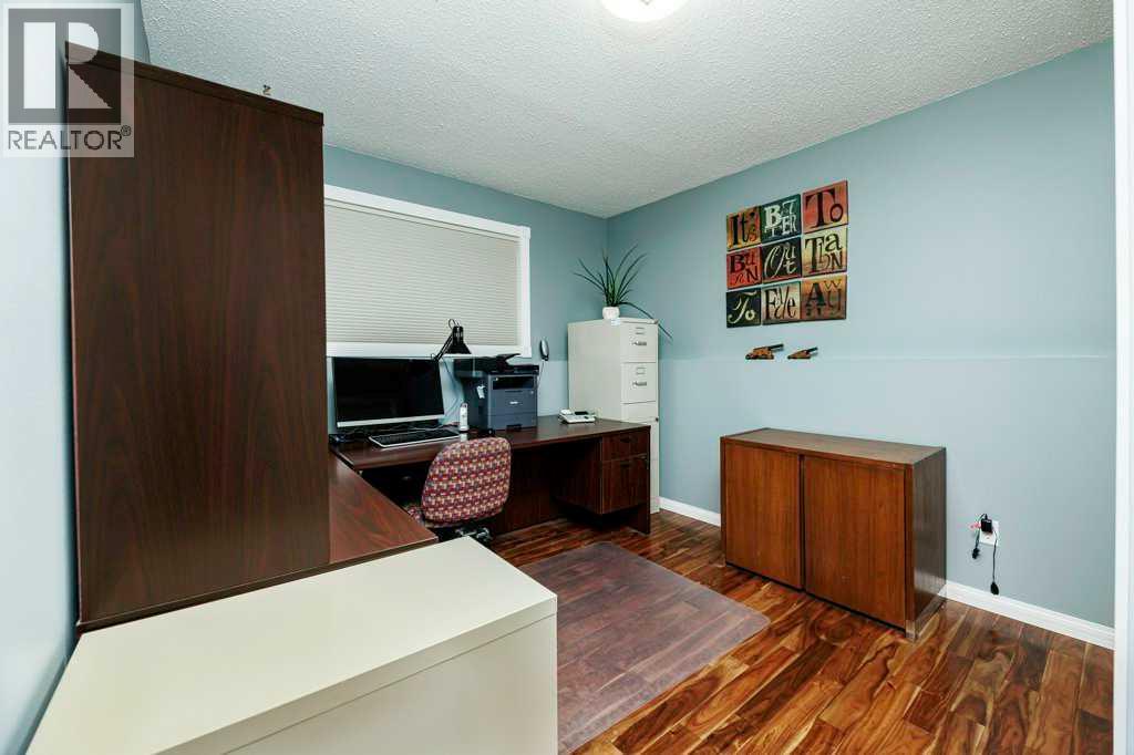 11 Nellis Avenue, Red Deer