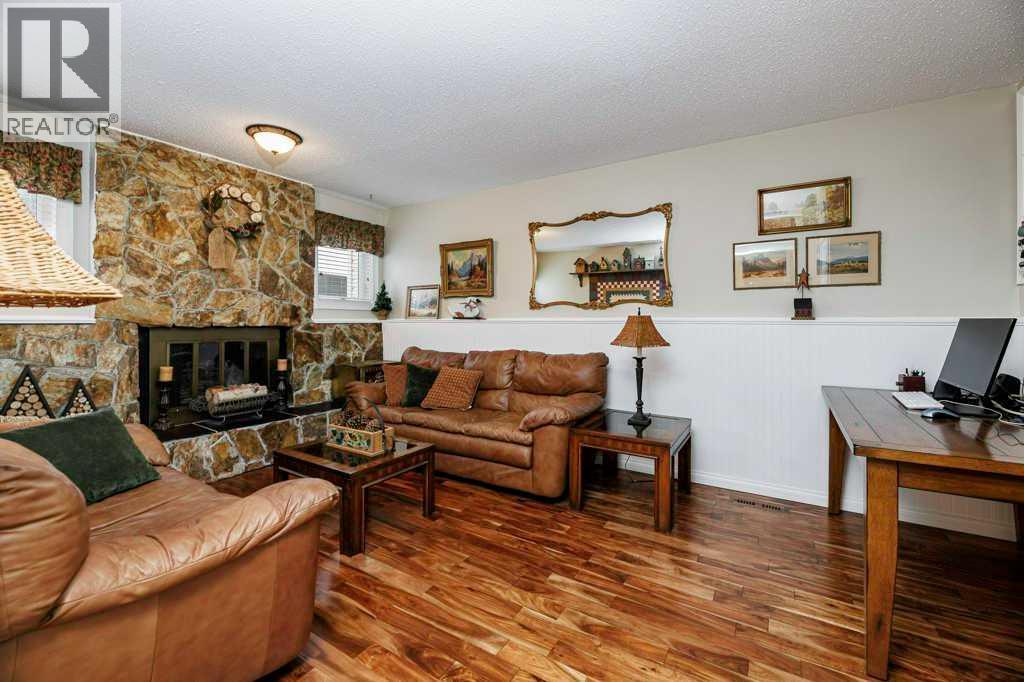 11 Nellis Avenue, Red Deer