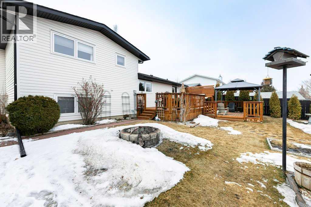 11 Nellis Avenue, Red Deer