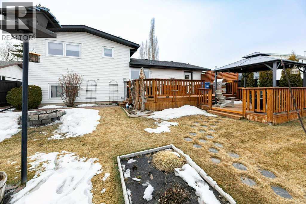 11 Nellis Avenue, Red Deer