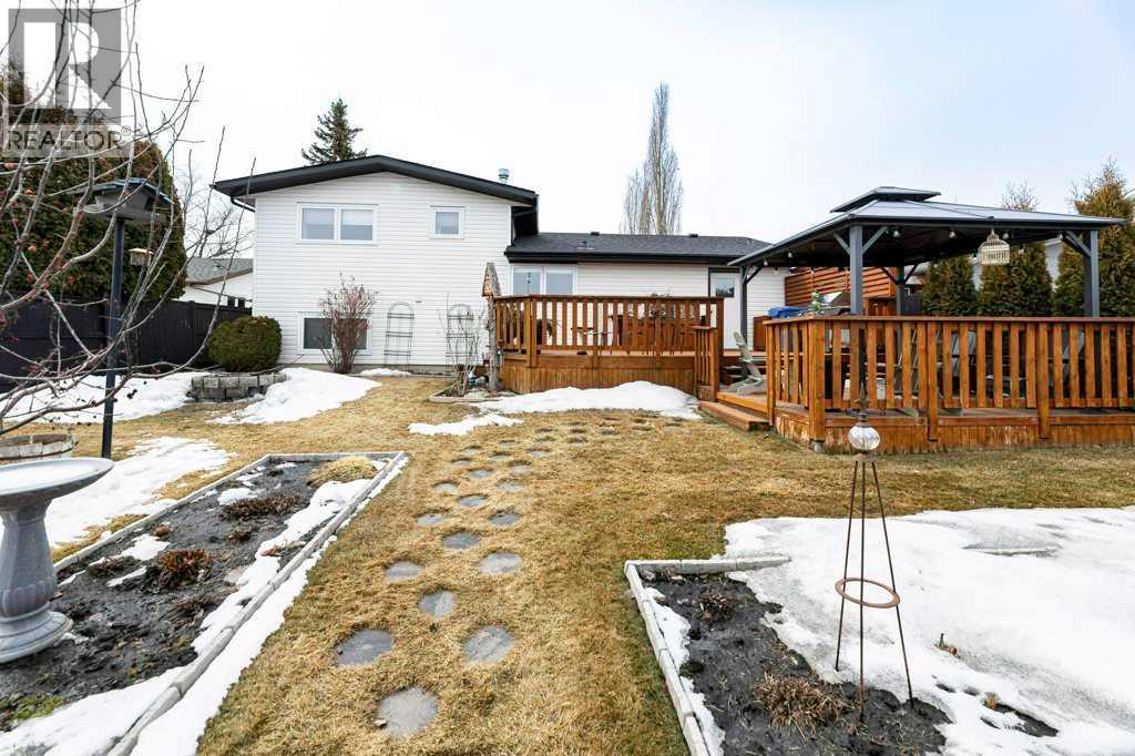 11 Nellis Avenue, Red Deer