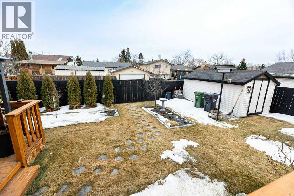 11 Nellis Avenue, Red Deer