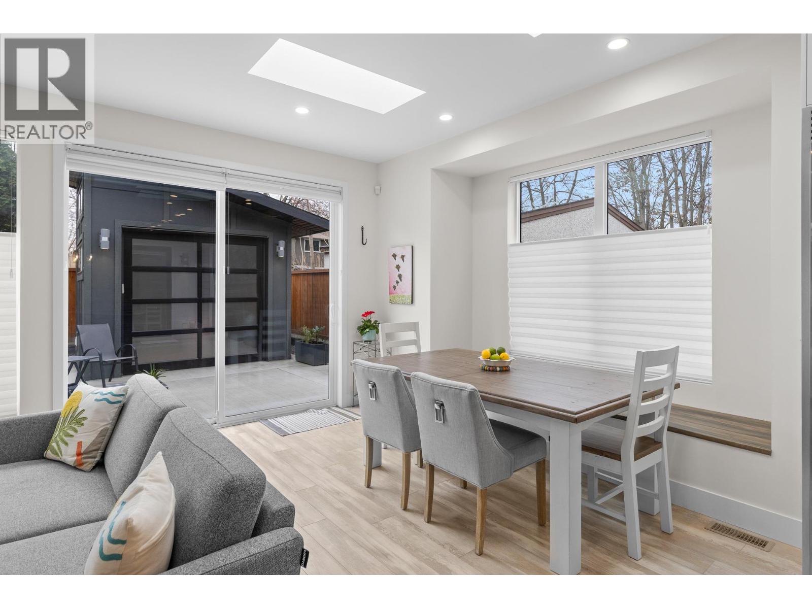 827 Saucier Avenue, Kelowna