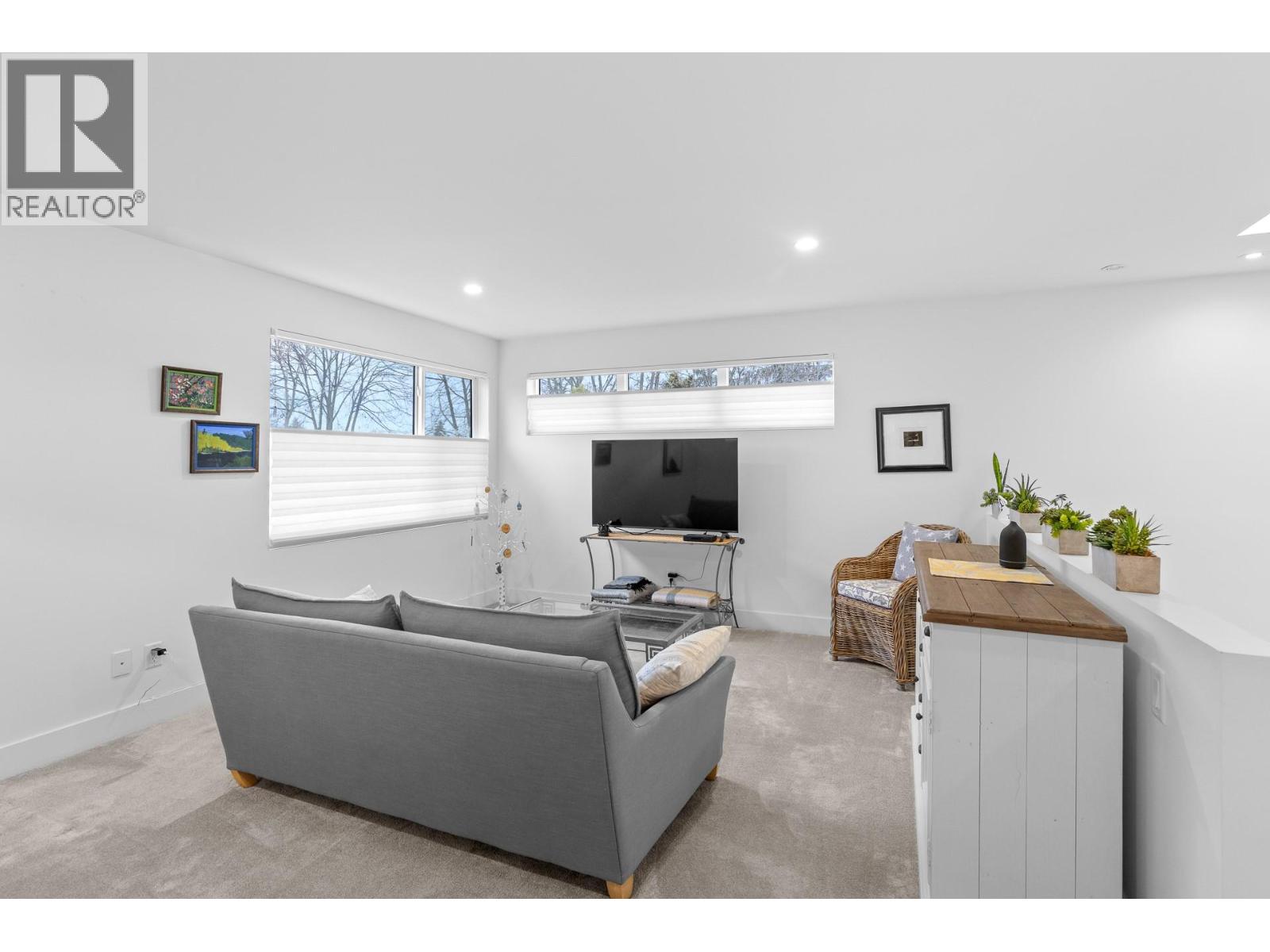 827 Saucier Avenue, Kelowna