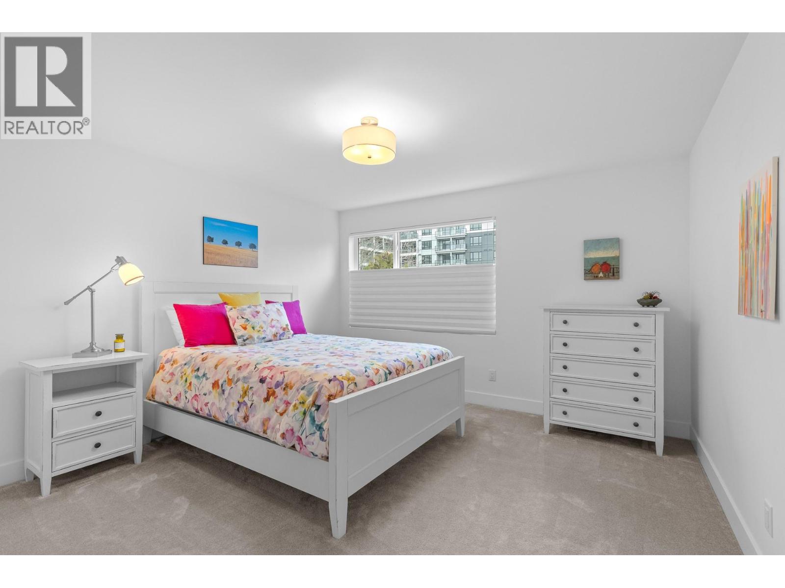 827 Saucier Avenue, Kelowna