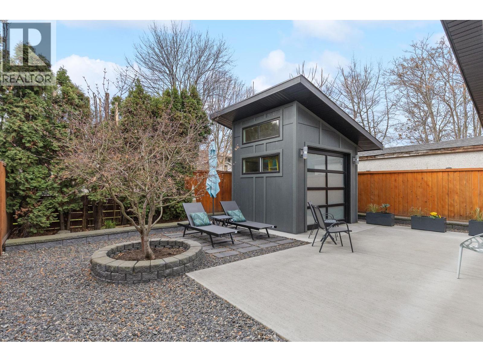 827 Saucier Avenue, Kelowna