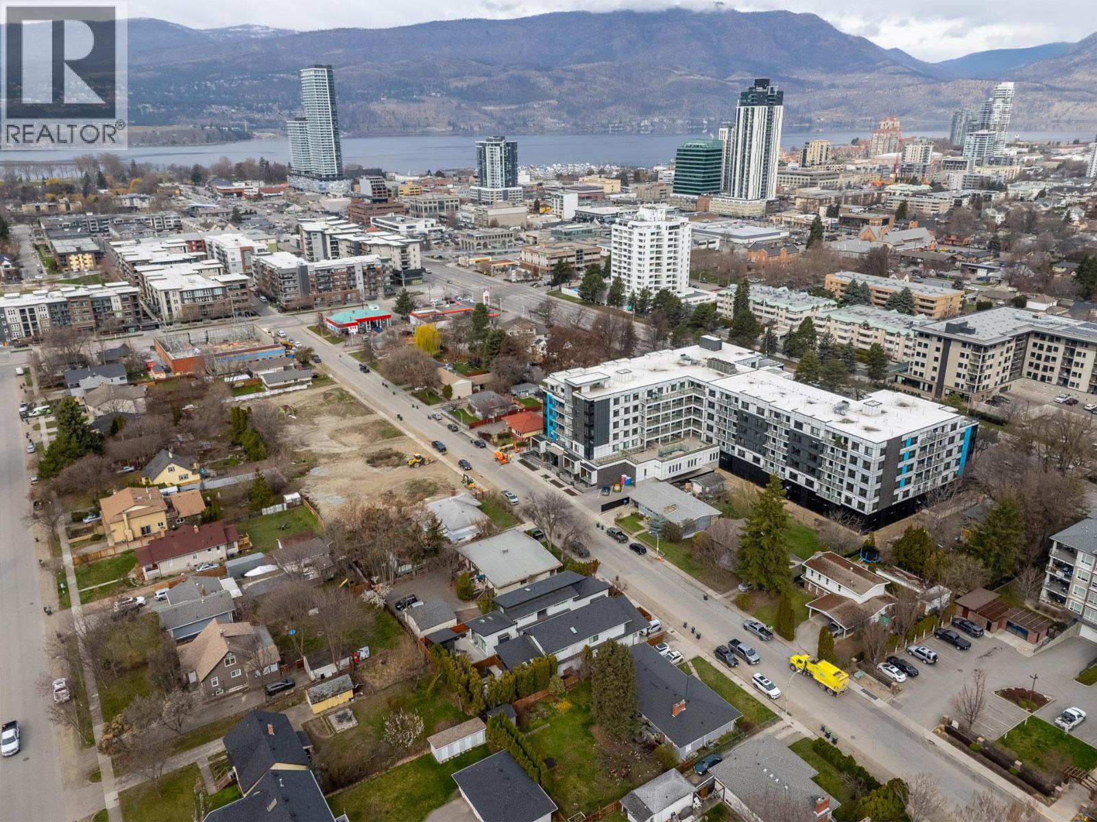 827 Saucier Avenue, Kelowna