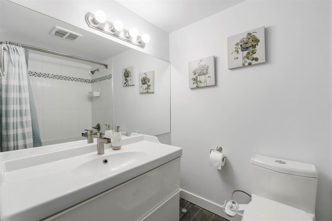 205 1473 BLACKWOOD STREET, White Rock