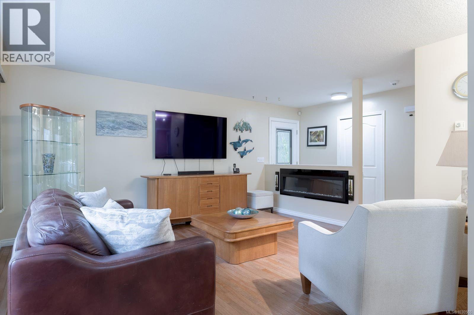 7228 Aulds Rd, Lantzville