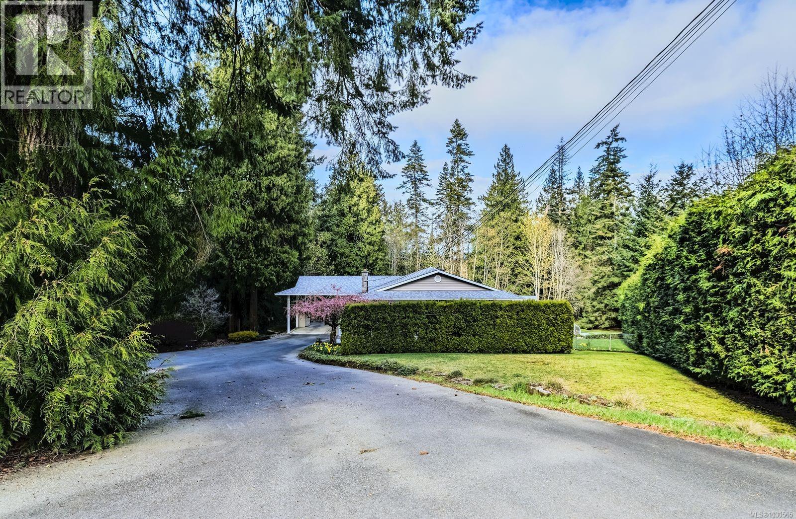 7228 Aulds Rd, Lantzville