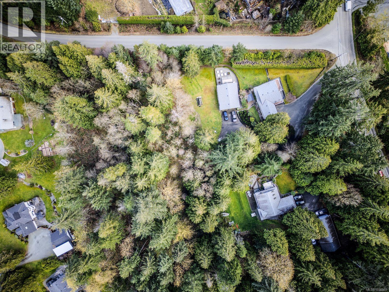 7228 Aulds Rd, Lantzville