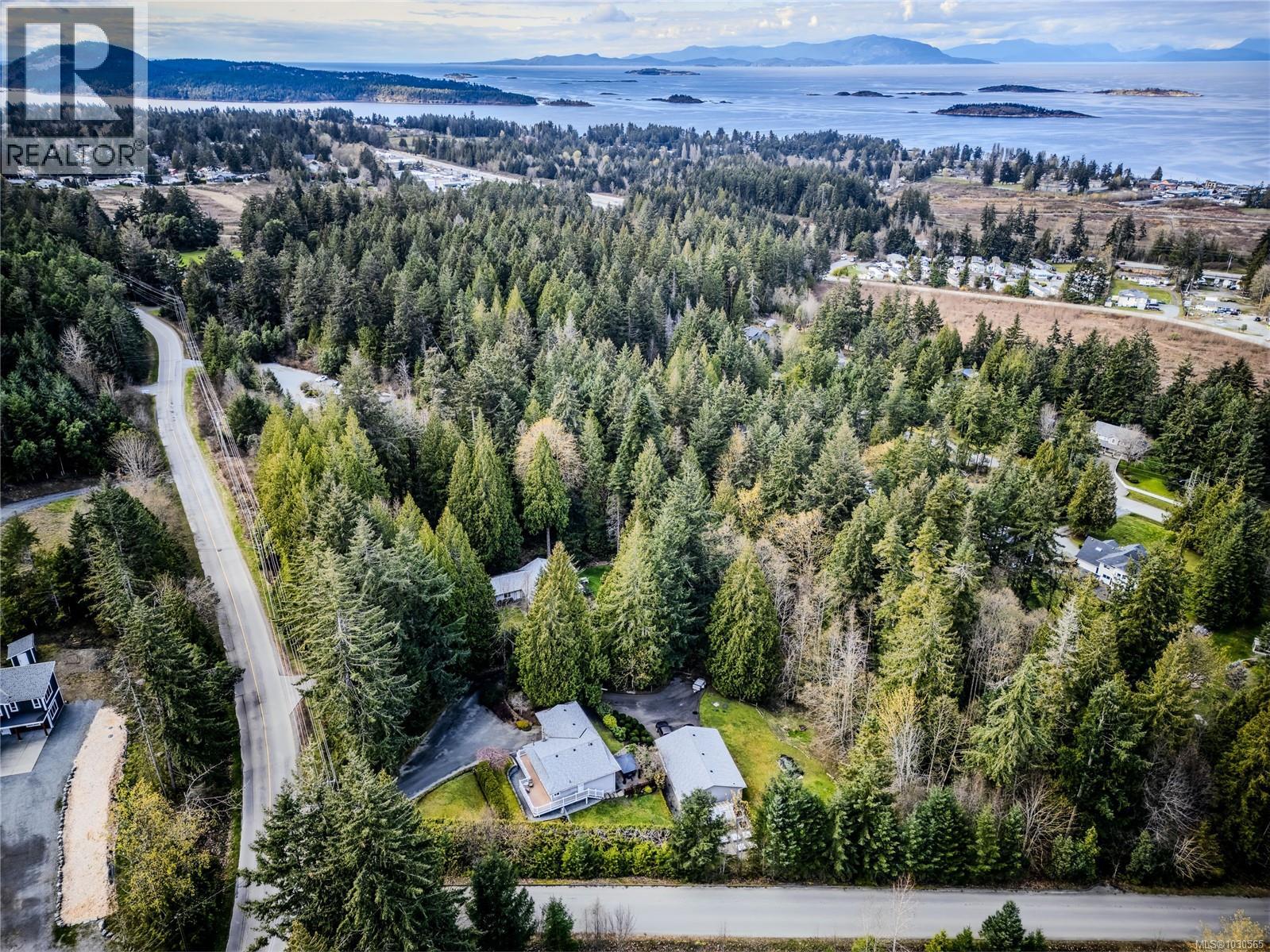 7228 Aulds Rd, Lantzville