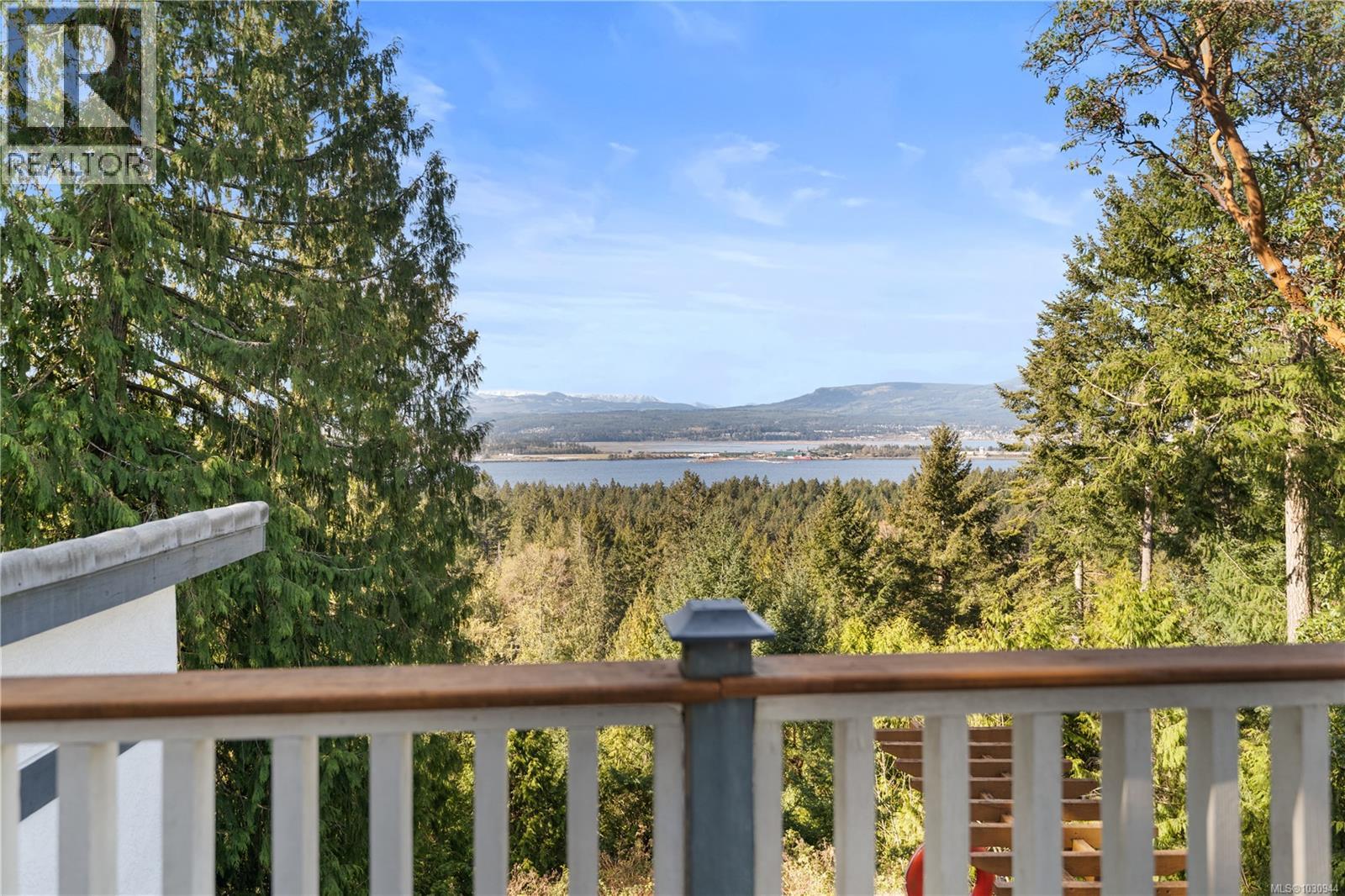 1059 Pat Burns Ave, Gabriola Island
