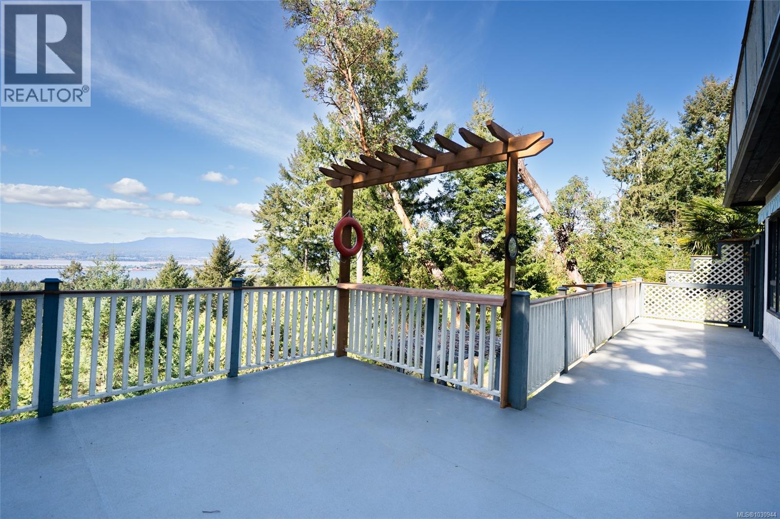 1059 Pat Burns Ave, Gabriola Island