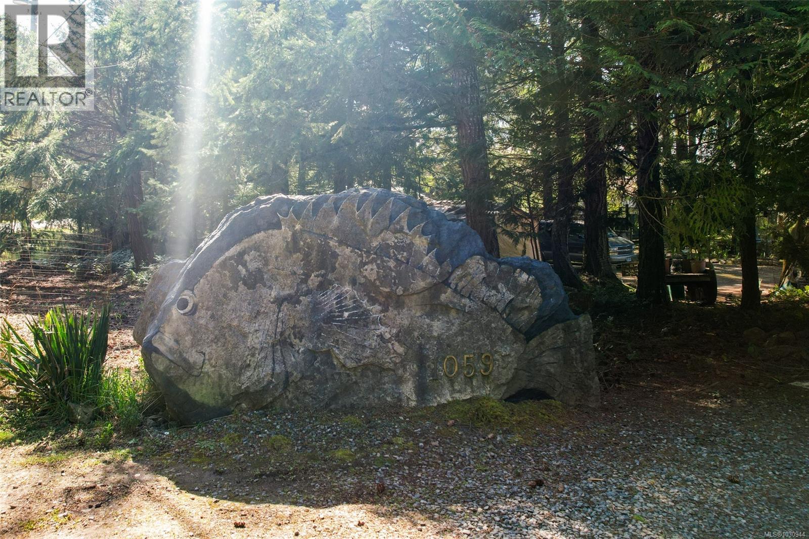 1059 Pat Burns Ave, Gabriola Island