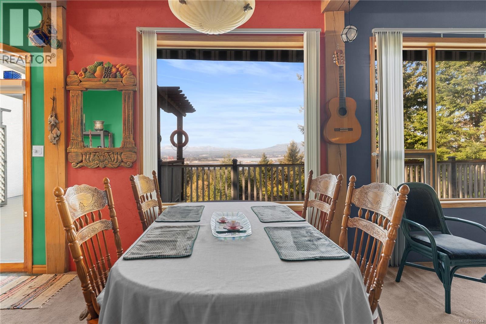 1059 Pat Burns Ave, Gabriola Island