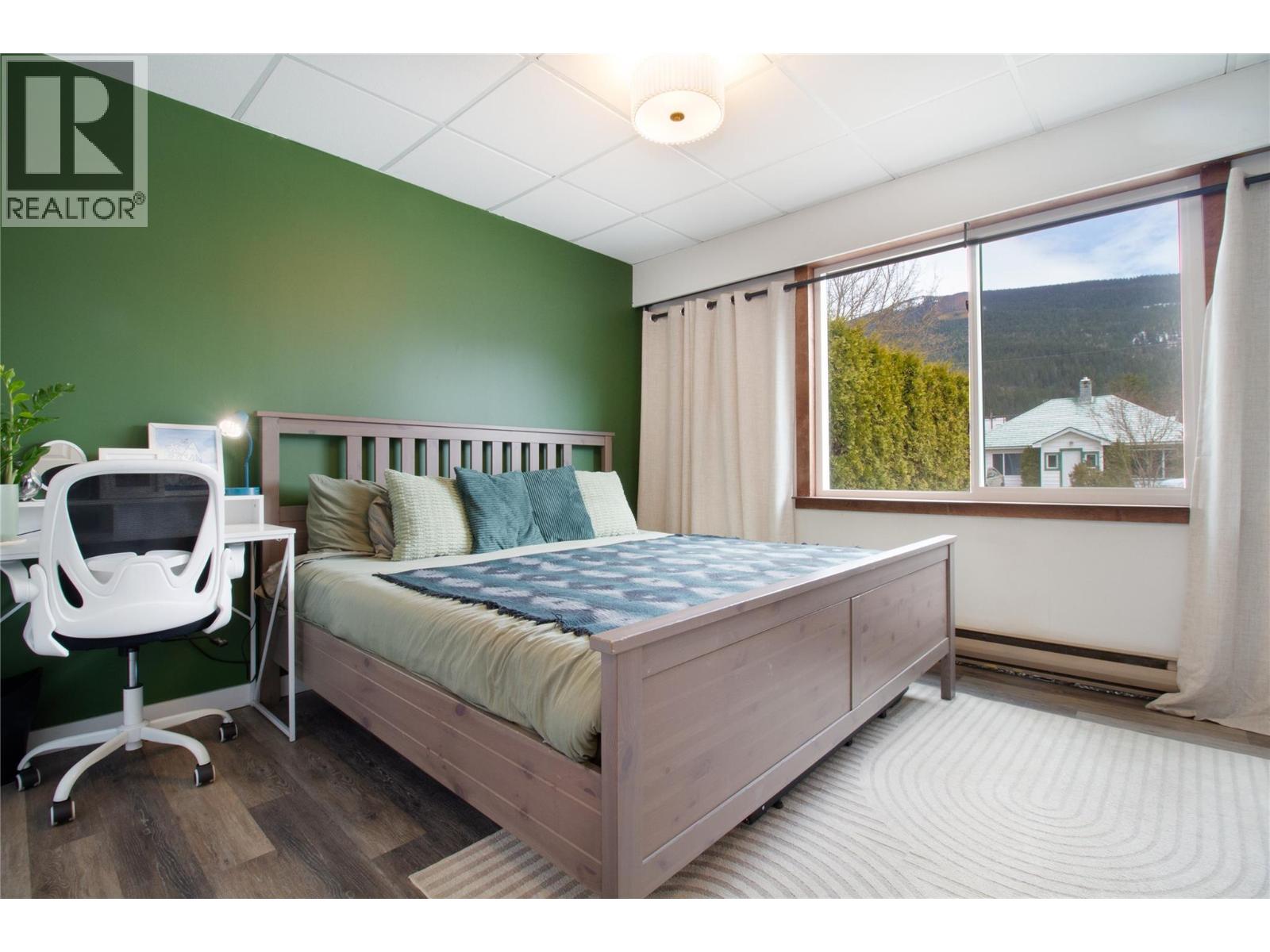  509 Eighth Street East, Revelstoke