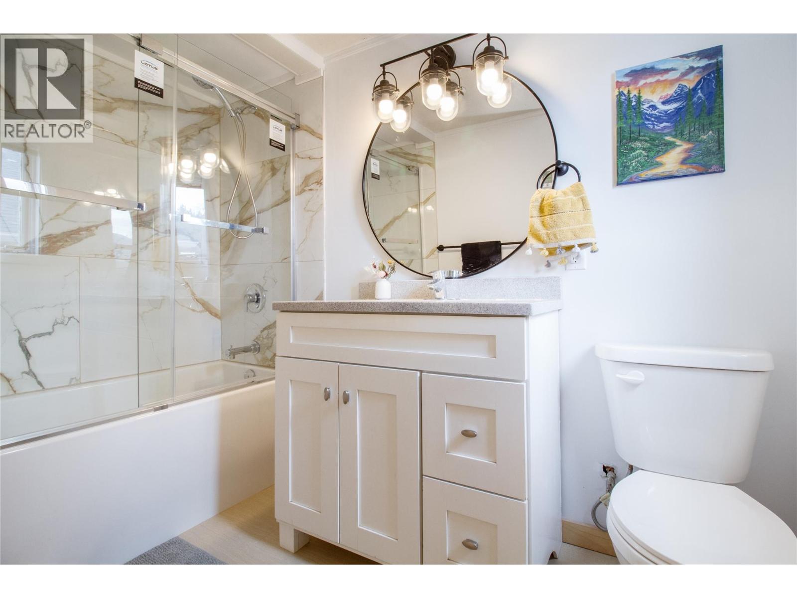  509 Eighth Street East, Revelstoke