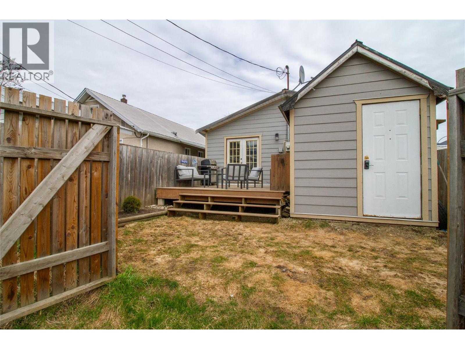  509 Eighth Street East, Revelstoke