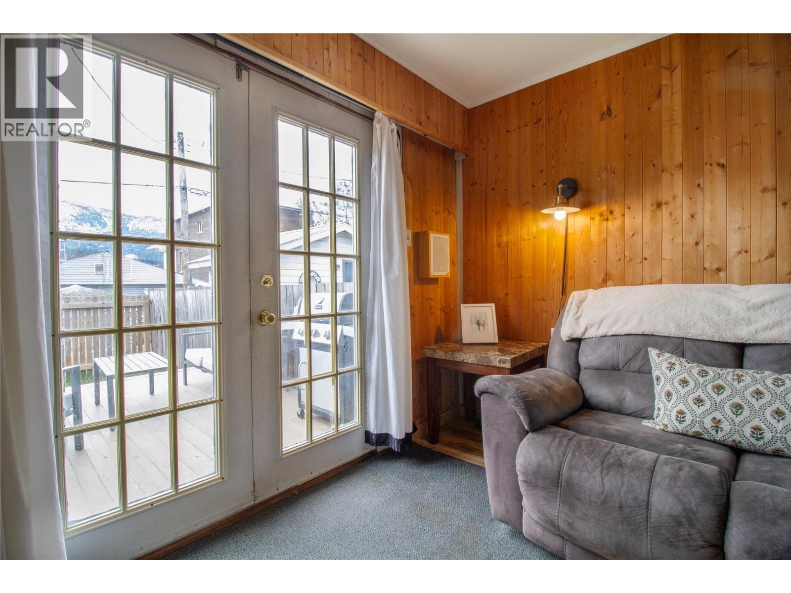  509 Eighth Street East, Revelstoke