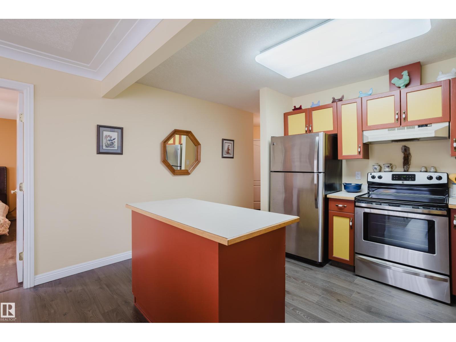 #25 9926 80 AV NW, Edmonton