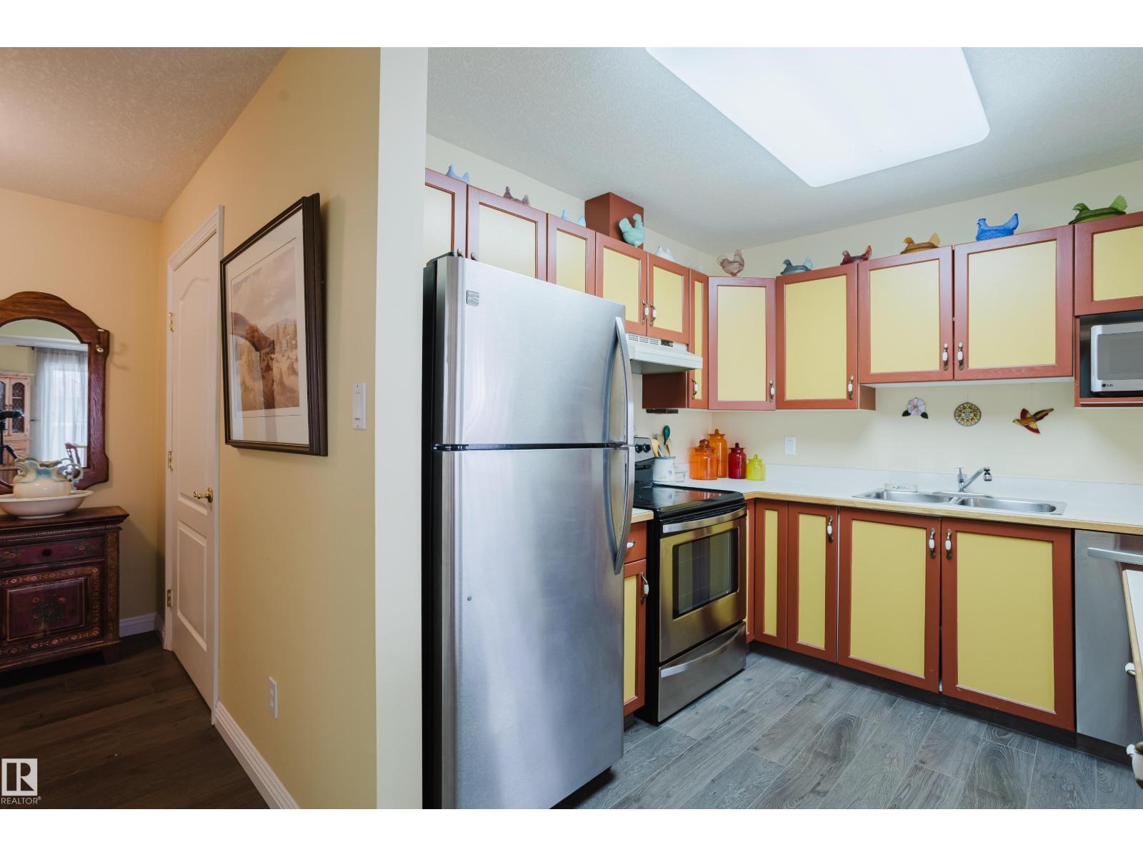 #25 9926 80 AV NW, Edmonton