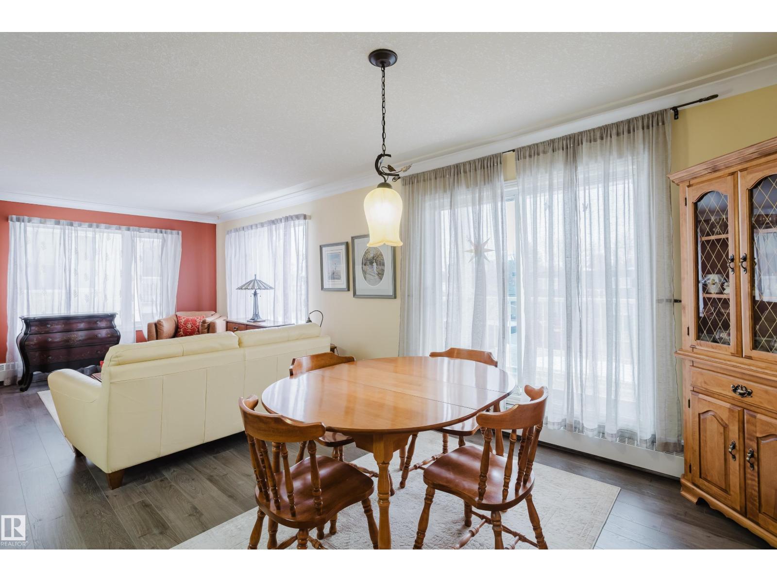 #25 9926 80 AV NW, Edmonton