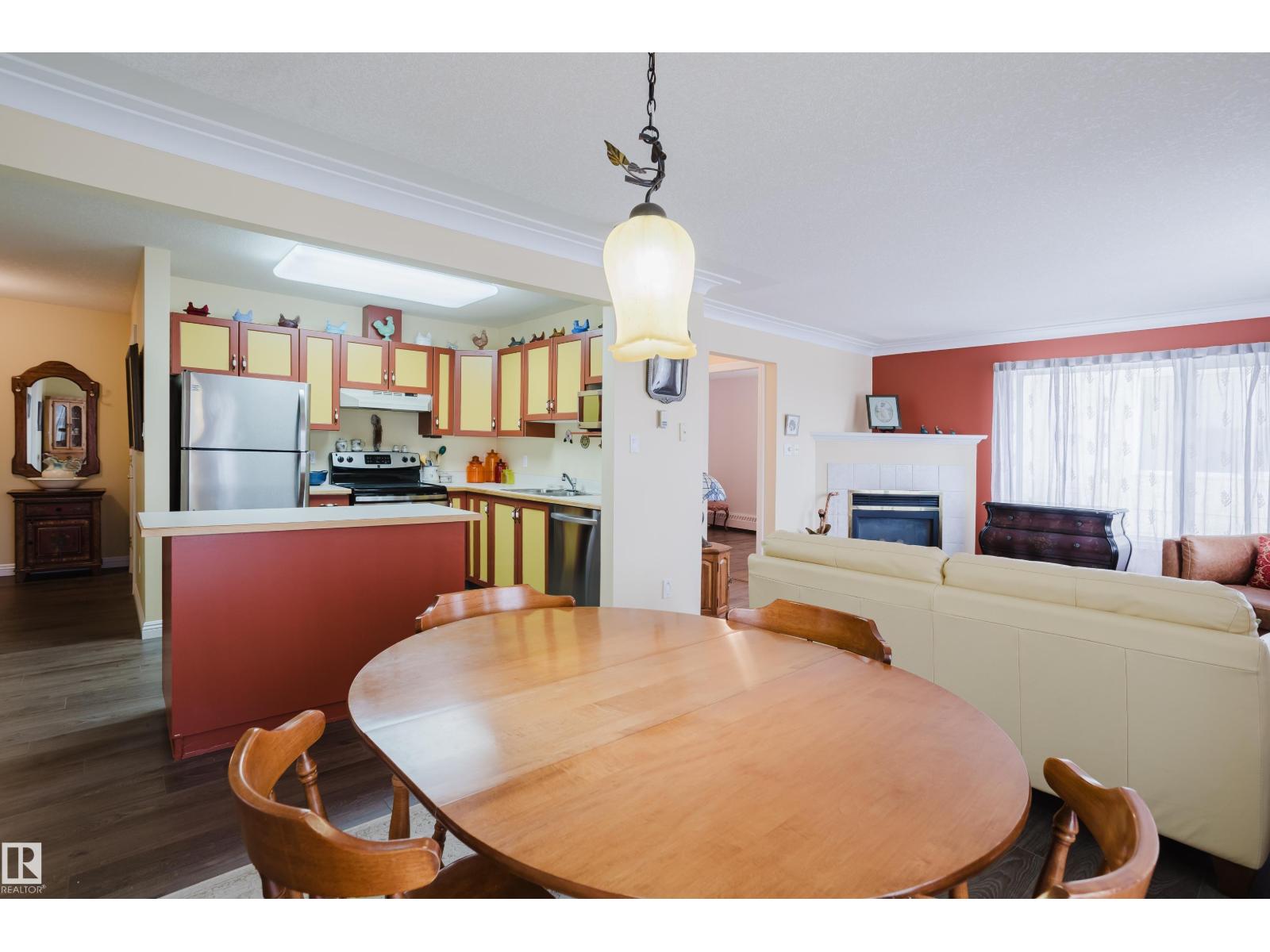 #25 9926 80 AV NW, Edmonton