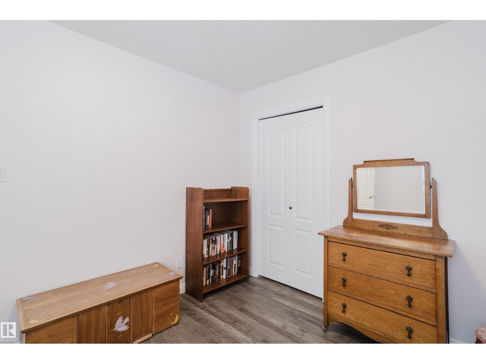 #25 9926 80 AV NW, Edmonton