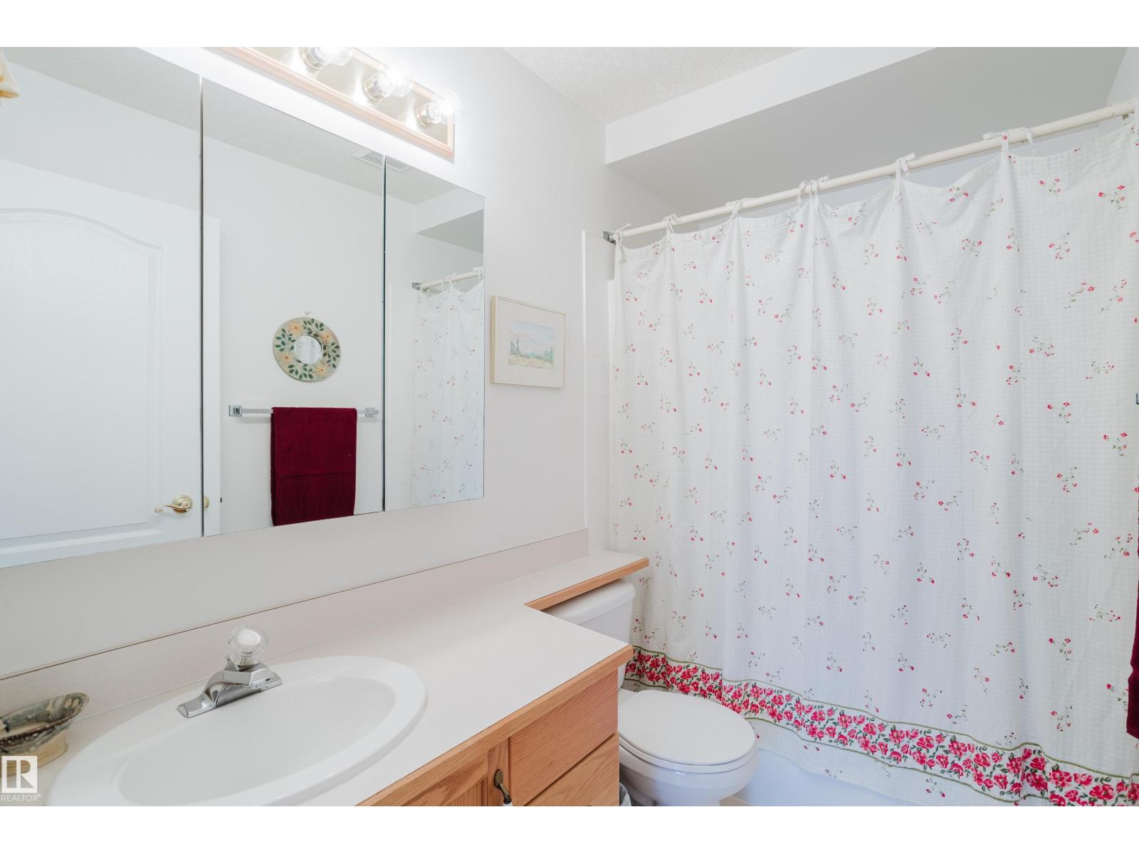 #25 9926 80 AV NW, Edmonton