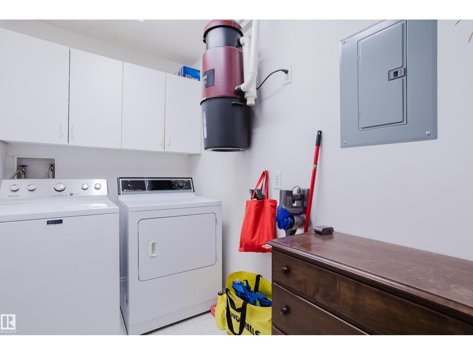 #25 9926 80 AV NW, Edmonton