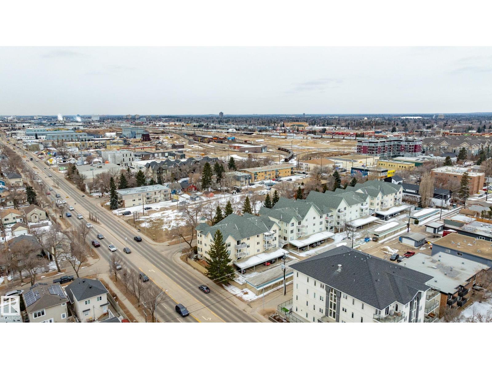 #25 9926 80 AV NW, Edmonton