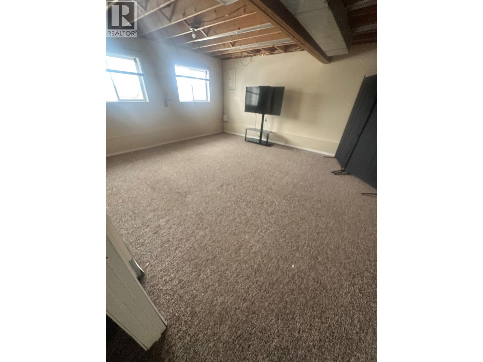 5301 44A Avenue NW, Chetwynd