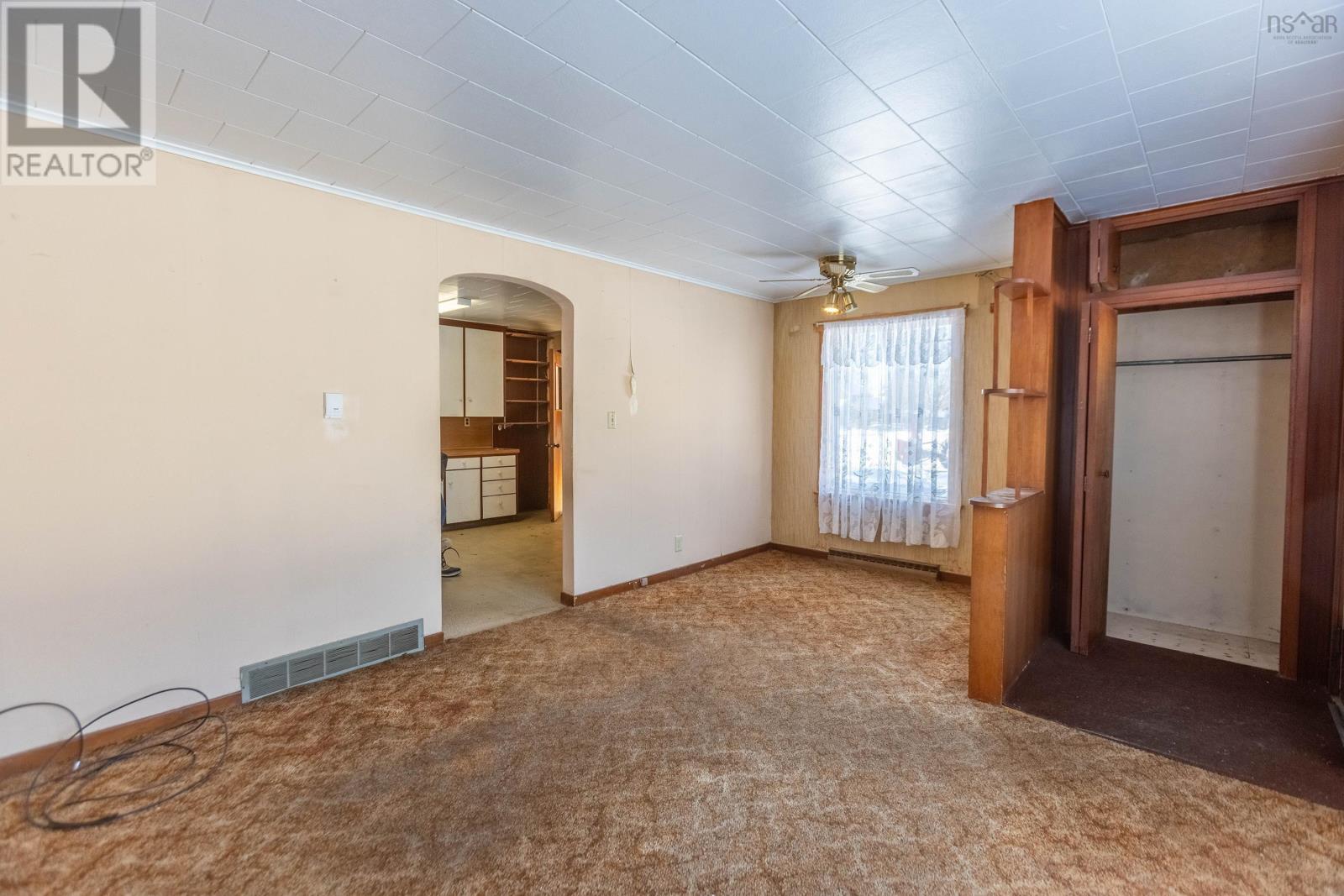 Property 11 of 25 of 1 Boylston Avenue