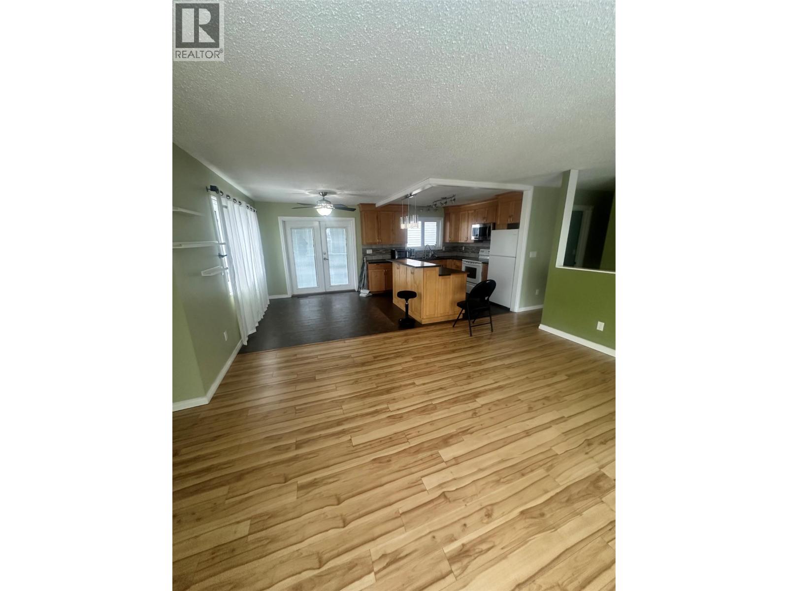 5301 44A Avenue NW, Chetwynd