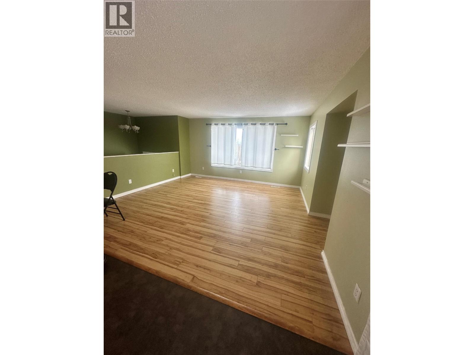 5301 44A Avenue NW, Chetwynd