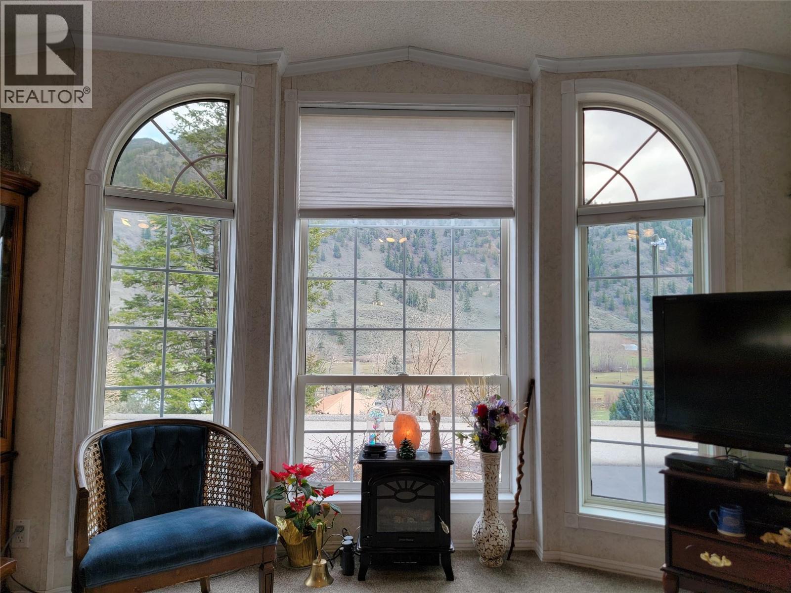 1292 Highway 3A Unit# 32, Keremeos