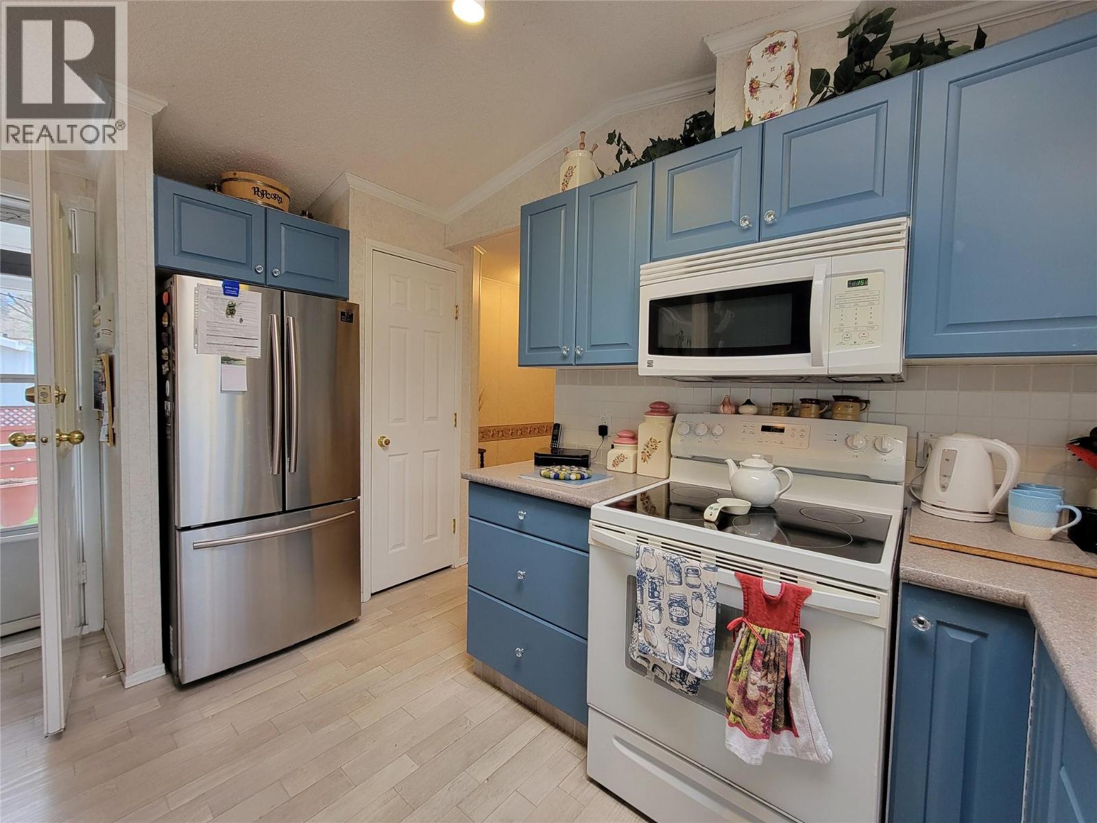 1292 Highway 3A Unit# 32, Keremeos