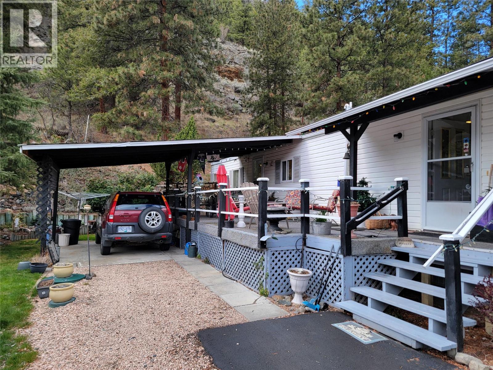 1292 Highway 3A Unit# 32, Keremeos