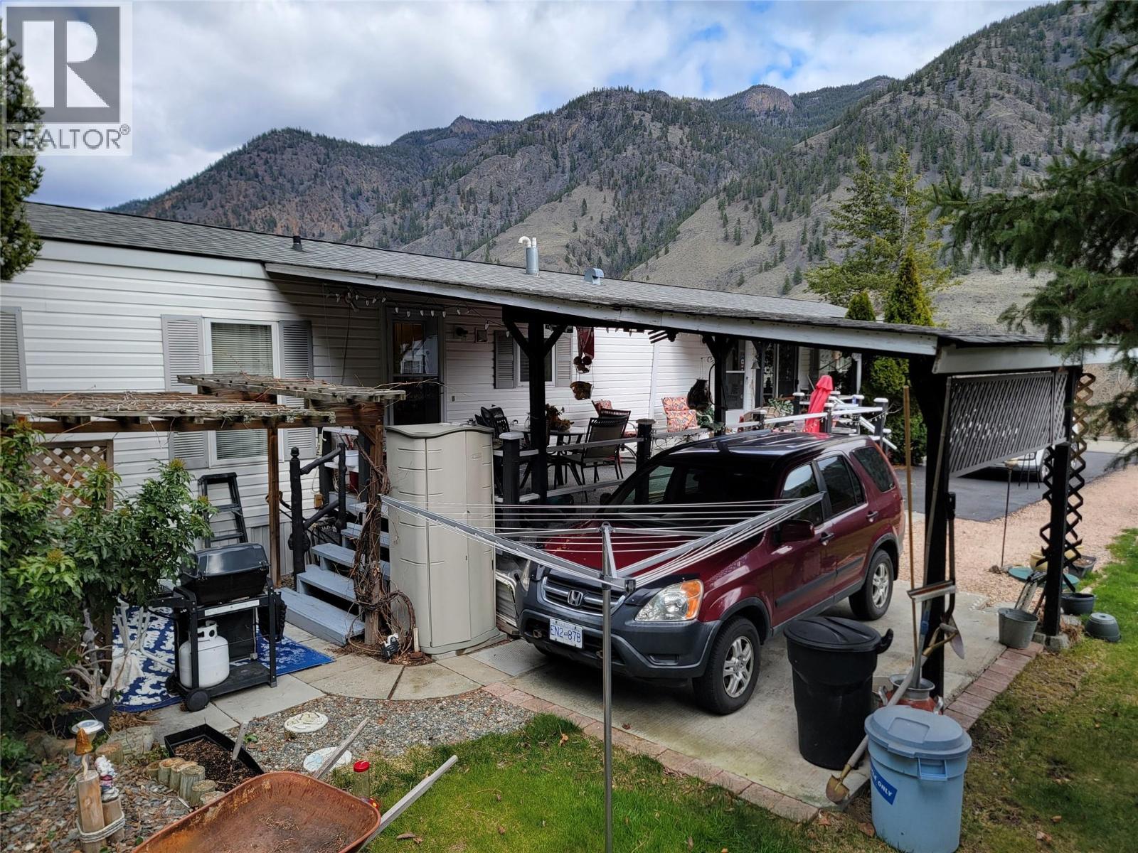 1292 Highway 3A Unit# 32, Keremeos