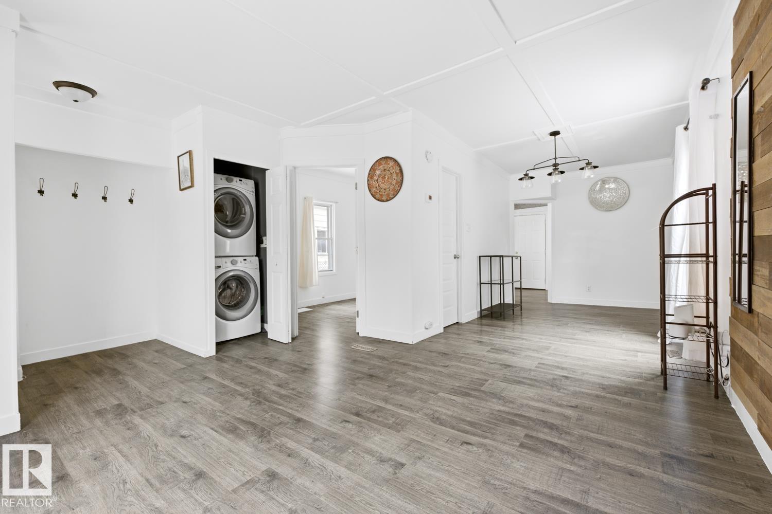 10927 93 ST NW NW - 9