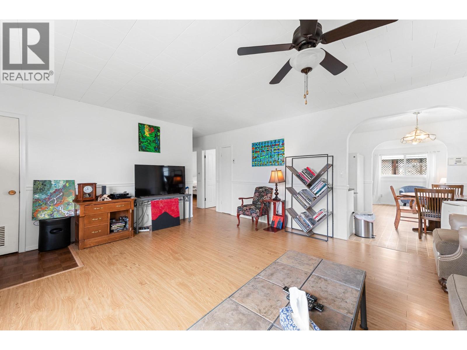 610 20TH AVENUE S - 6