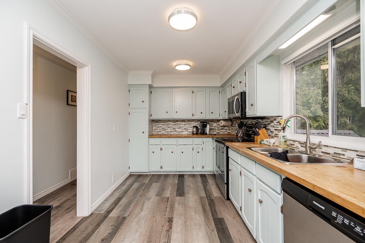 11310 LOUGHREN DRIVE, Surrey