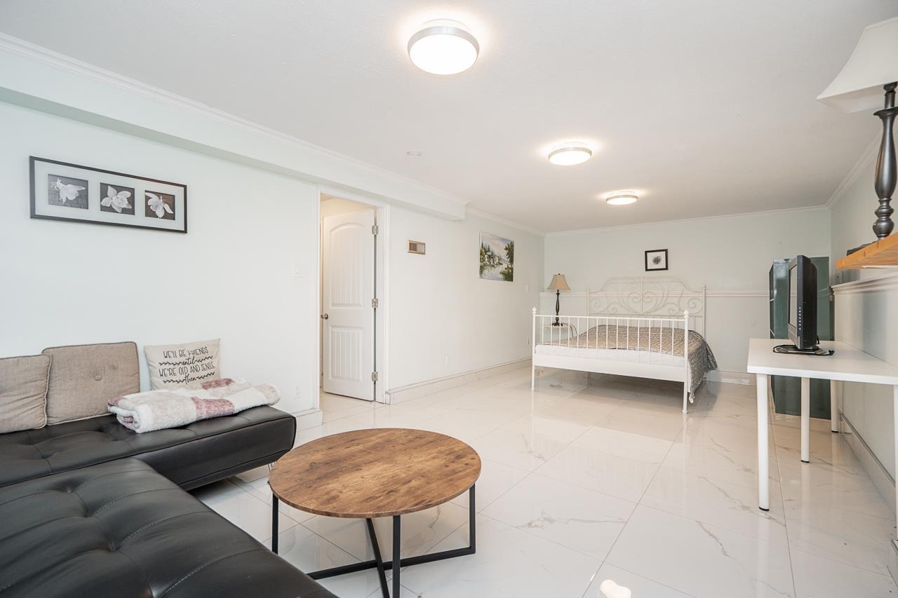 11310 LOUGHREN DRIVE, Surrey