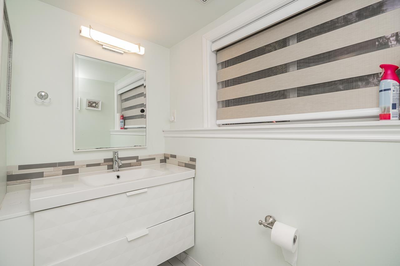 11310 LOUGHREN DRIVE, Surrey