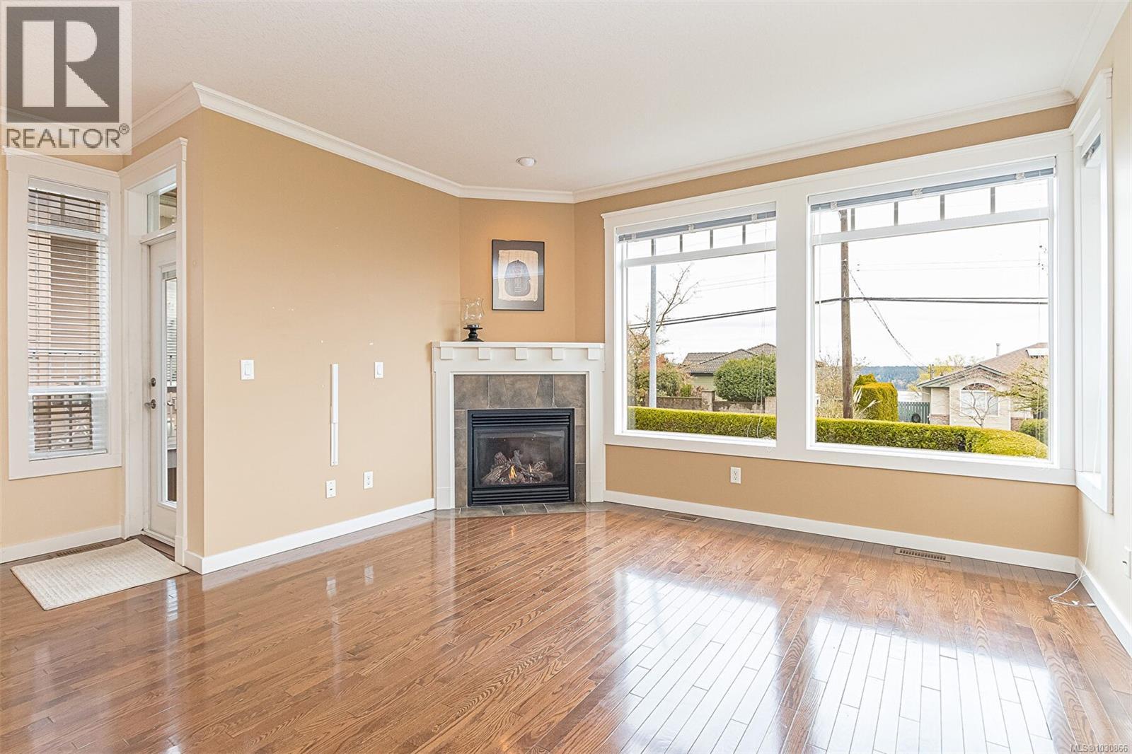 #6 500 Russell Rd - 6