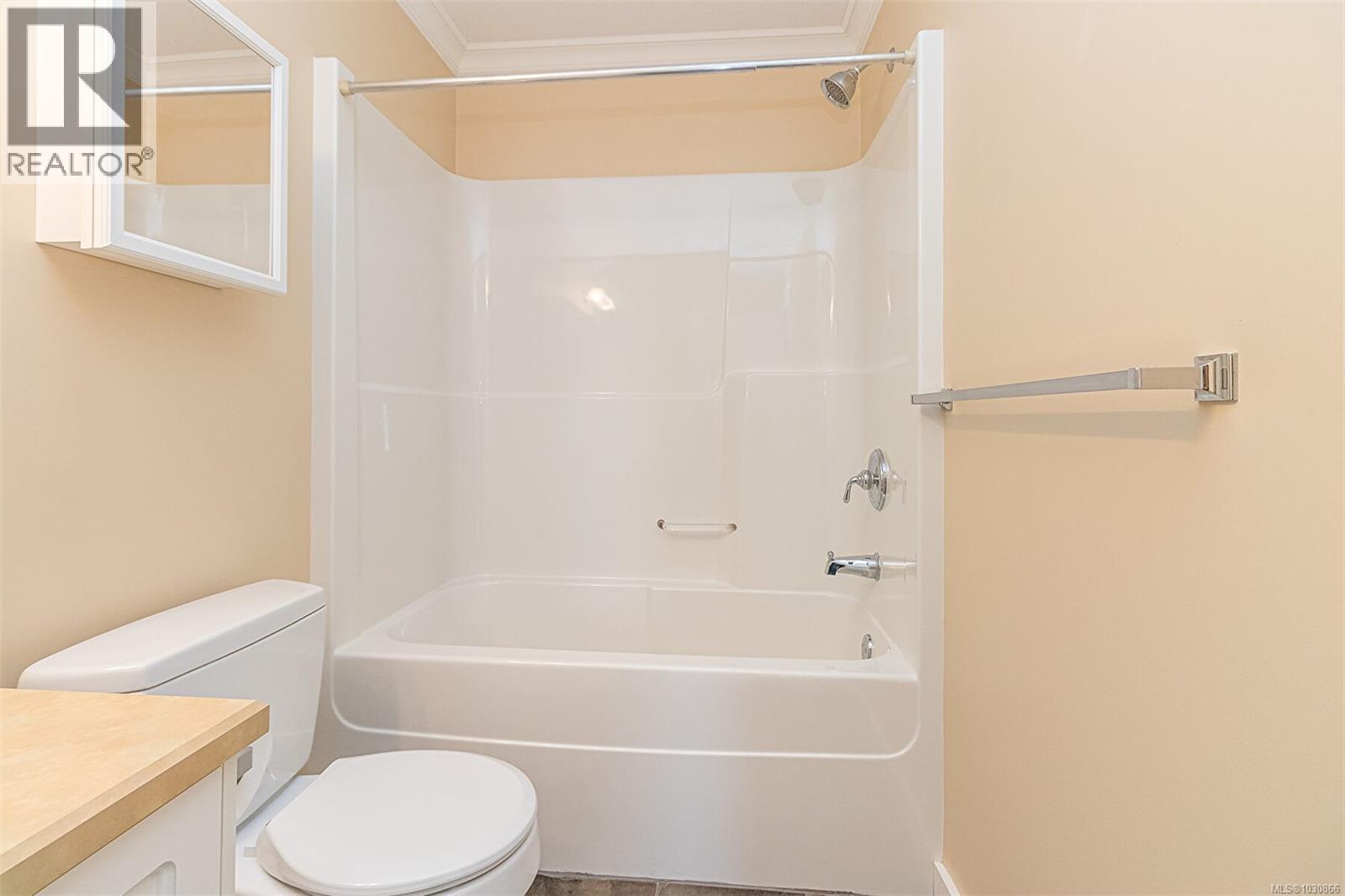 #6 500 Russell Rd - 13