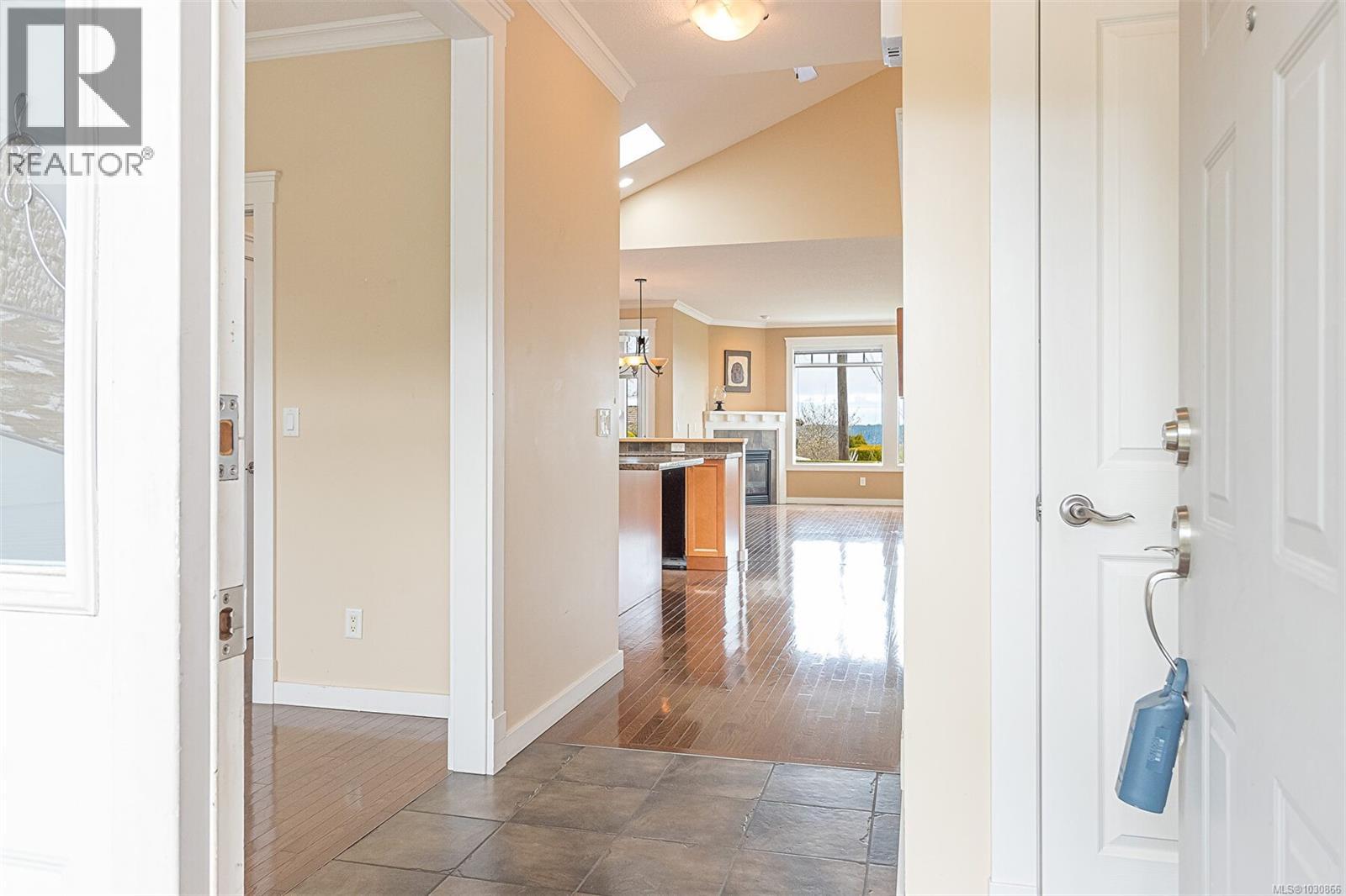 #6 500 Russell Rd - 3