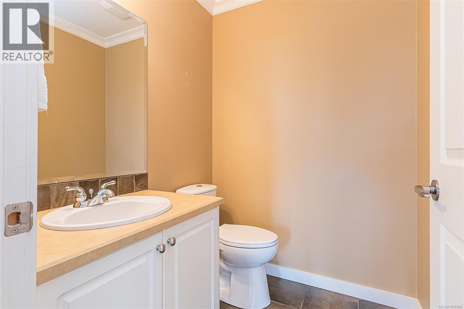 #6 500 Russell Rd - 16